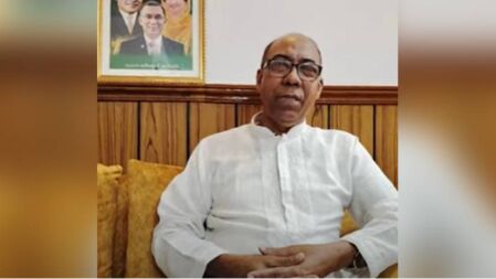 ‘স্বাস্থ্য ভালো রাখার জন্য আস্তে আস্তে খেতে বলেছি’, ভাইরাল ভিডিওর ব্যাখ্যা বিএনপি নেতার