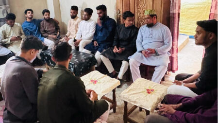 জুলাই শহীদ পরিবারের সঙ্গে ঈদ উদযাপন শেকৃবির শিবির সভাপতির