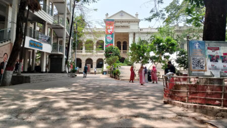 ছুটি শেষেও ফাঁকা জগন্নাথ বিশ্ববিদ্যালয় ক্যাম্পাস