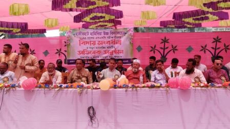 এসএসসি পরীক্ষার্থীদের বিদায় সংবর্ধনা