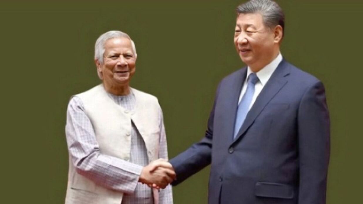 প্রধান উপদেষ্টা ড. মুহাম্মদ ইউনূস ও চীনা প্রেসিডেন্ট শি জিনপিং