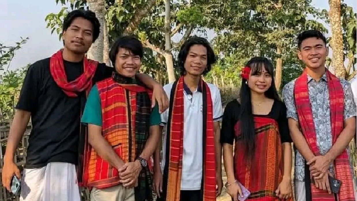 অপহরণকৃত চবির পাঁচ শিক্ষার্থী