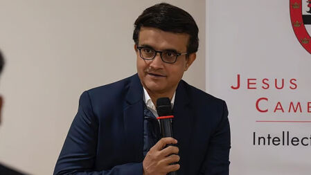 পাকিস্তানের সঙ্গে ভারতের সব সম্পর্ক ছিন্ন করা উচিত, বললেন সৌরভ