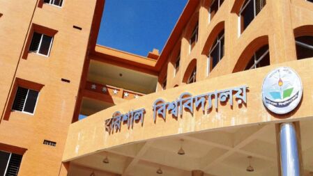 ববি শিক্ষার্থীদের কাছ থেকে ২০০ টাকা করে নিলেও হয়নি নবীন বরণ