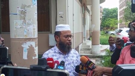 কুয়েটে অচলাবস্থা: শিক্ষক সমিতি সিদ্ধান্ত জানাবে কাল