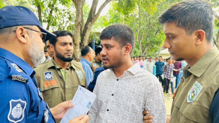 পুলিশের নিয়োগ পরীক্ষায় প্রক্সি দিতে এসে কারাগারে যুবক
