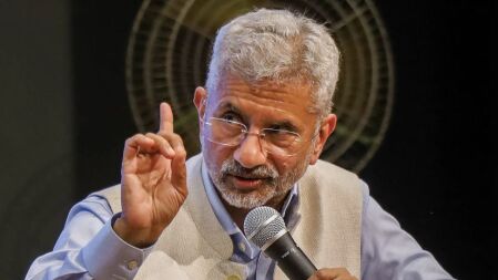 পাকিস্তানে হামলার পর ভারতীয় পররাষ্ট্রমন্ত্রীর কঠোর বার্তা