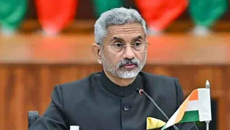 পাকিস্তানে হামলার পর ‘এক বাক্যে’ বিশ্বকে যে বার্তা দিলেন জয়শঙ্কর